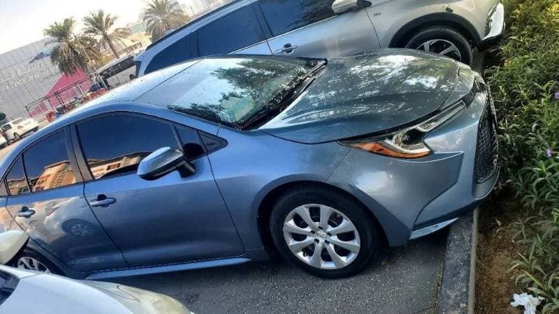 2021 Toyota Corolla thumbnail 2