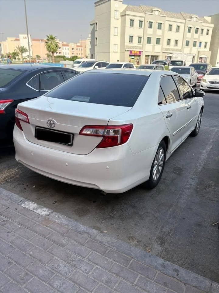 2013 Toyota Camry thumbnail 5