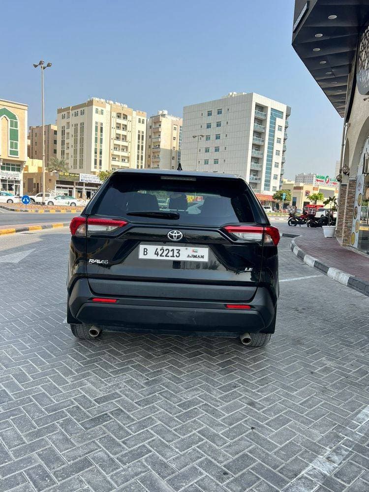 2022 Toyota Rav4 thumbnail 2