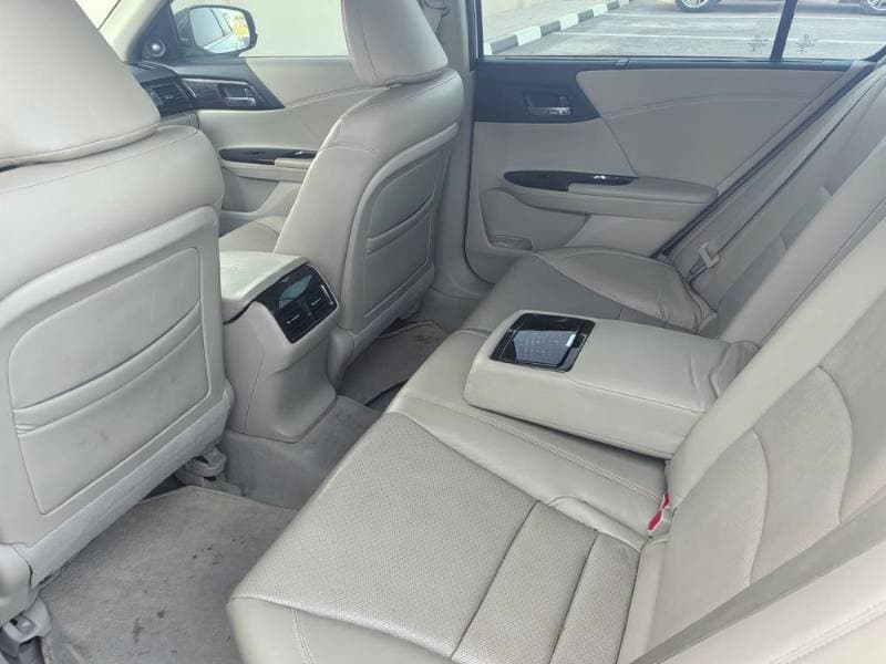 2014 Honda Accord thumbnail 4