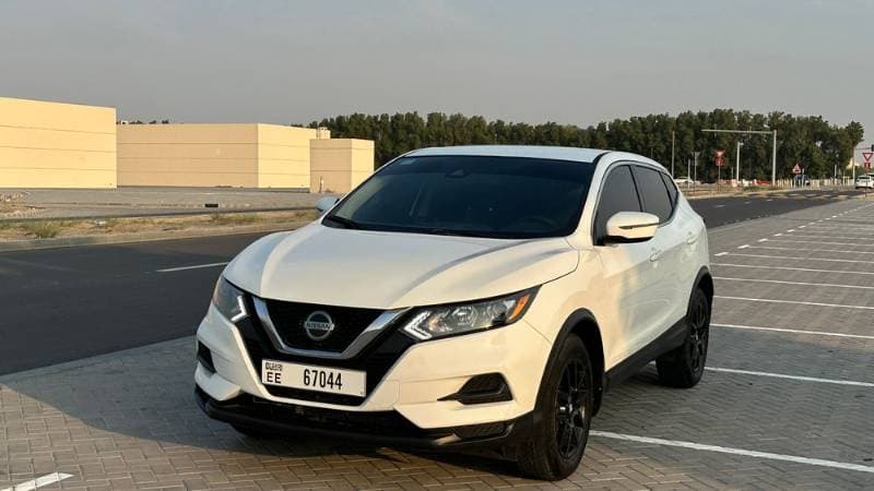 2021 Nissan Rogue thumbnail 3