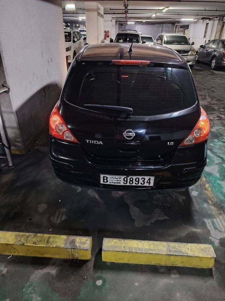 2013 Nissan Tiida thumbnail 2