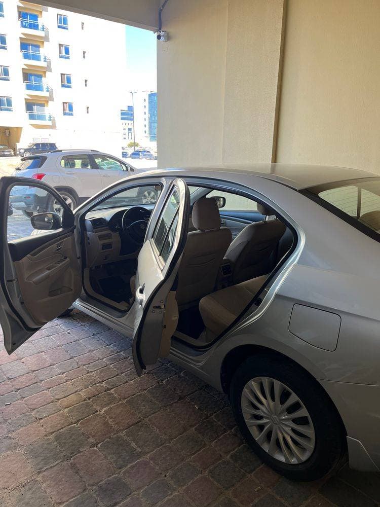 2024 Suzuki Ciaz thumbnail 4