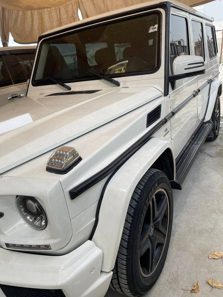 2015 Mercedes-Benz G 63 AMG thumbnail 4