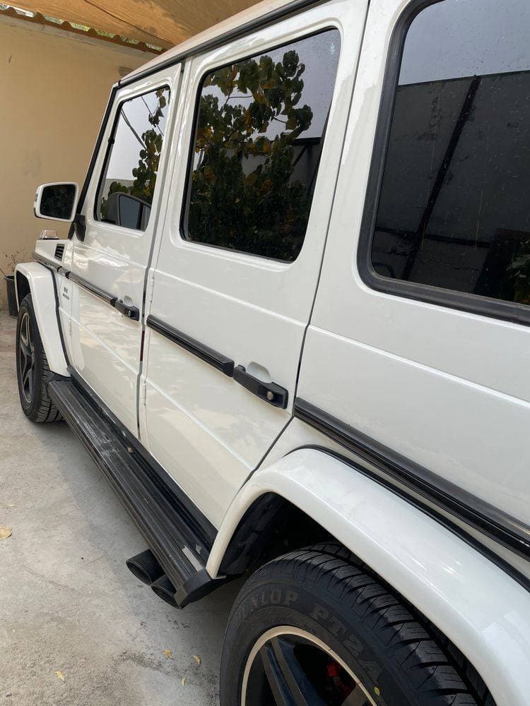 2015 Mercedes-Benz G 63 AMG thumbnail 5