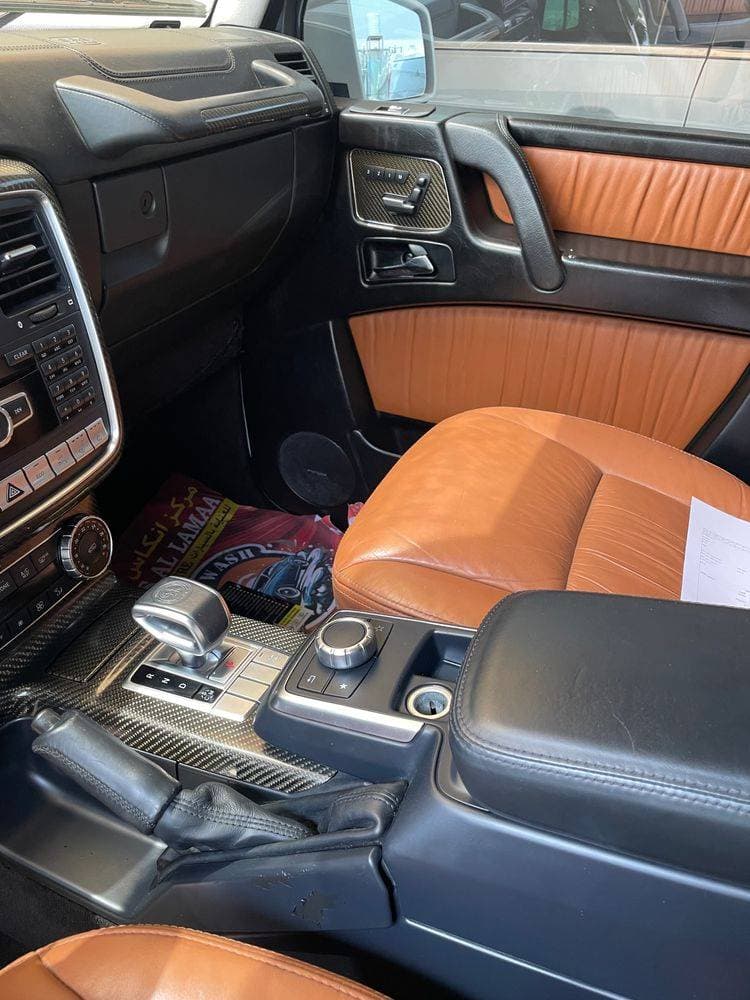 2015 Mercedes-Benz G 63 AMG thumbnail 2
