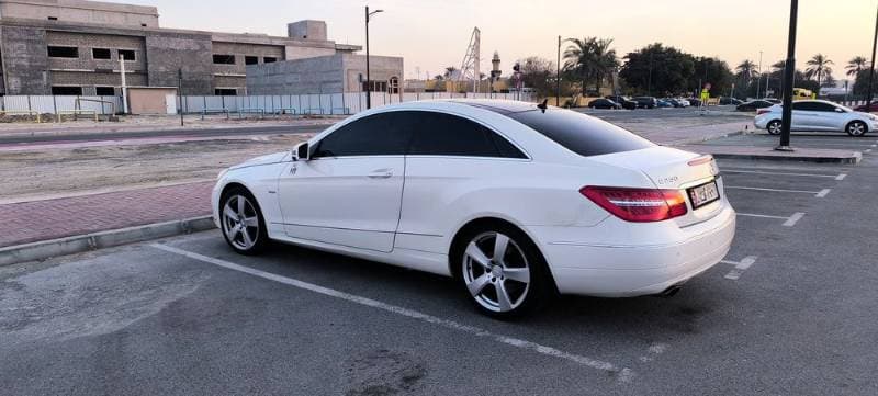 2012 Mercedes-Benz E-Class Coupe thumbnail 2