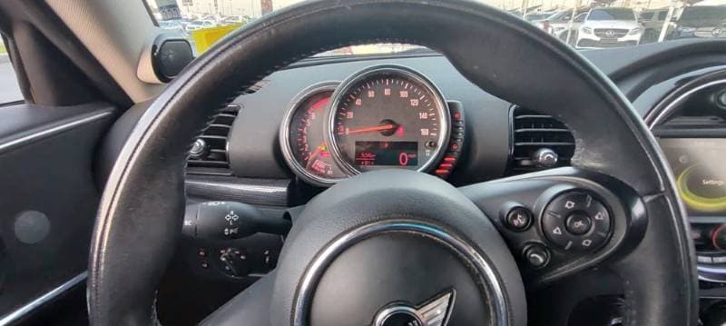 2016 Mini Clubman thumbnail 3