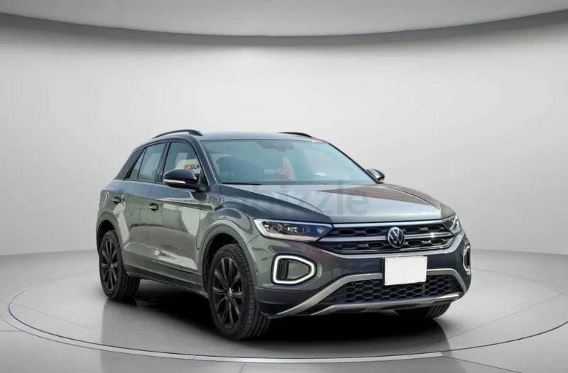 2024 Volkswagen T-Roc thumbnail 4