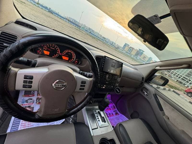 2011 Nissan Pathfinder thumbnail 5