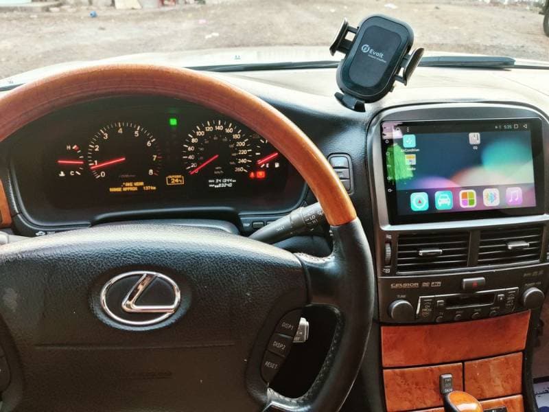 2003 Lexus LS thumbnail 4