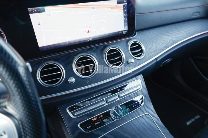 2019 Mercedes-Benz E-Class thumbnail 3