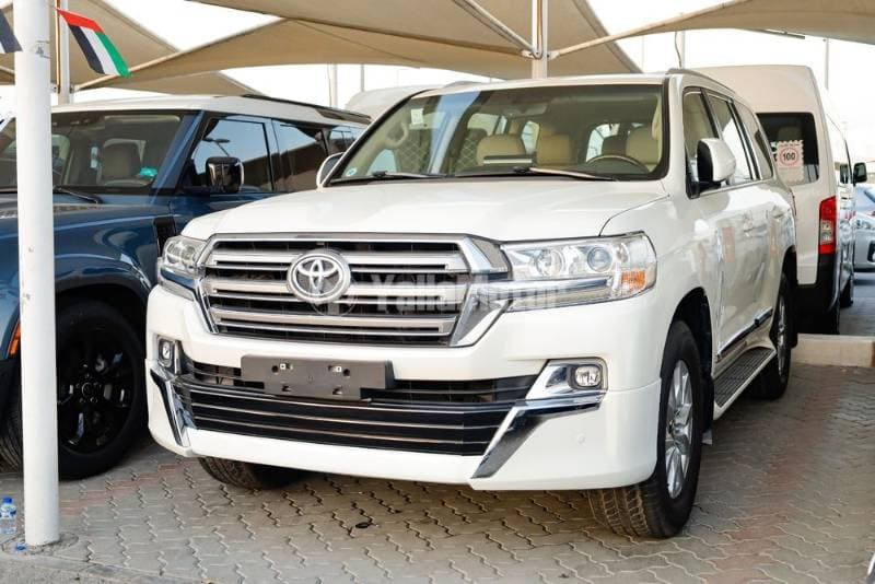 2021 Toyota Land Cruiser thumbnail 2