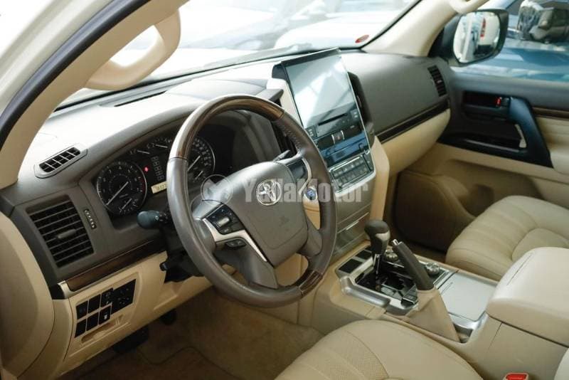 2021 Toyota Land Cruiser thumbnail 6
