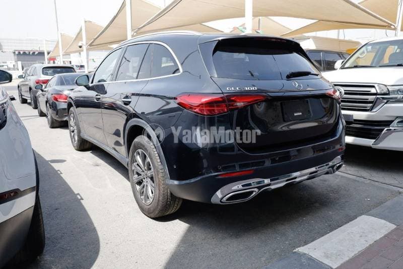 2023 Mercedes-Benz GLC-Class thumbnail 4