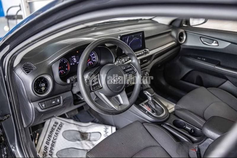 2021 Kia Forte thumbnail 5