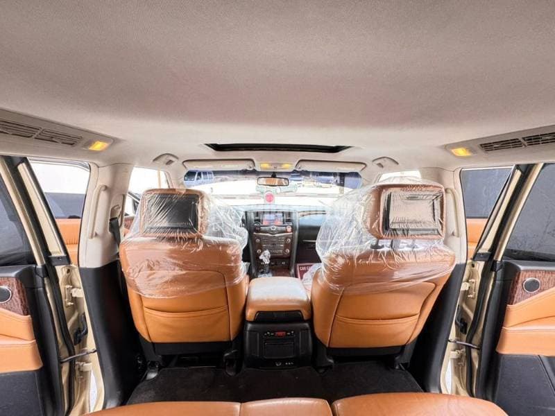2014 Nissan Patrol thumbnail 4