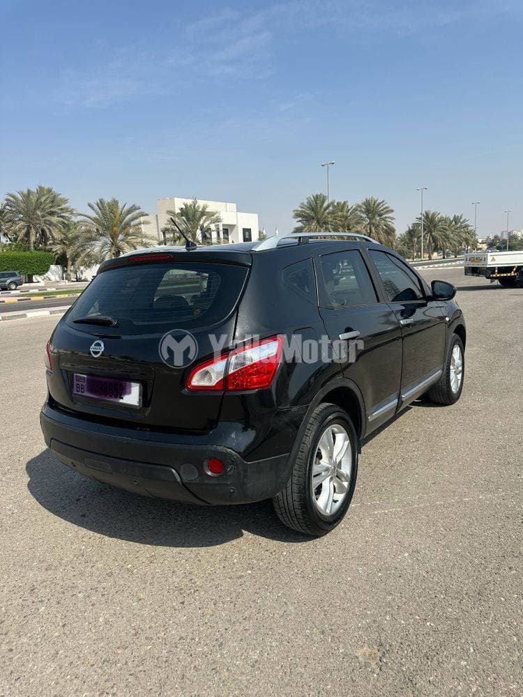 2014 Nissan Qashqai thumbnail 2