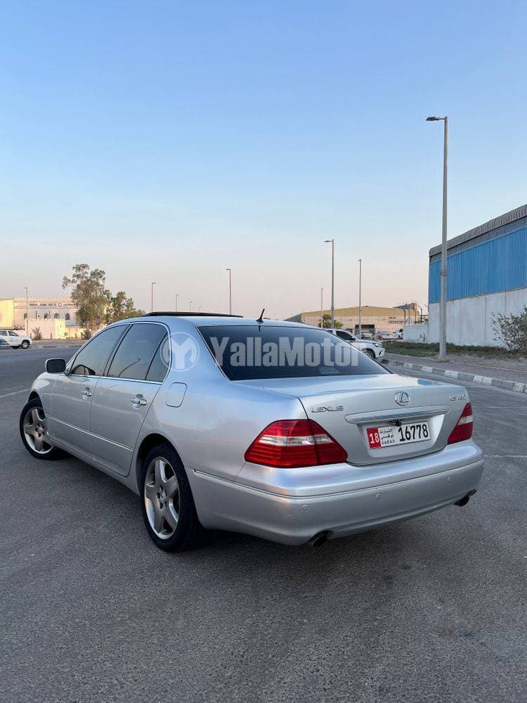 2005 Lexus LS 430 thumbnail 2