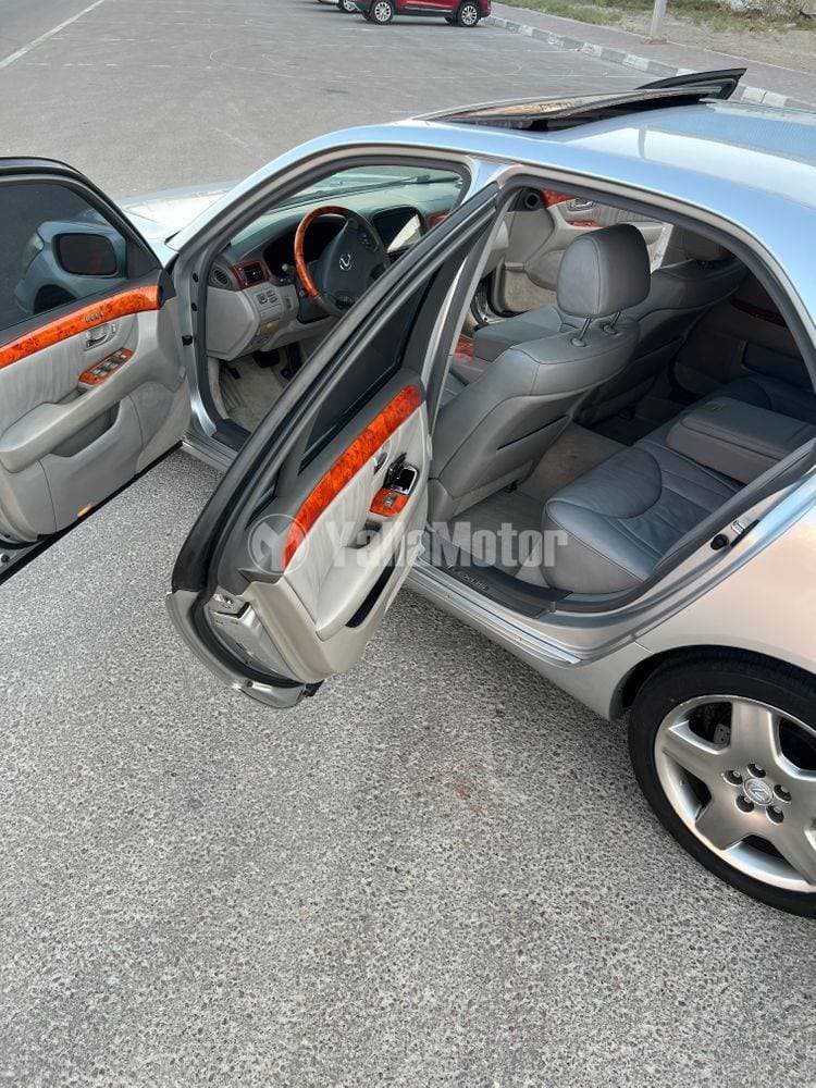 2005 Lexus LS 430 thumbnail 3