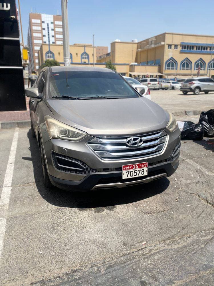 2014 Hyundai Santa Fe thumbnail 2