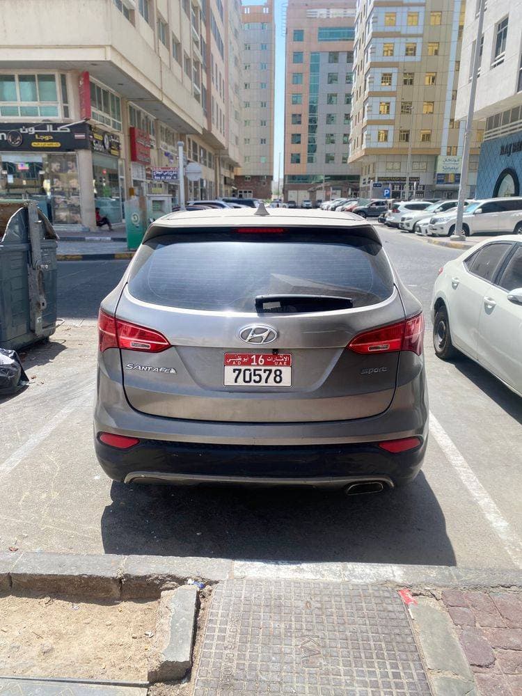 2014 Hyundai Santa Fe thumbnail 3
