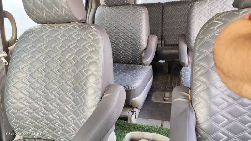 2010 Toyota Sienna thumbnail 4