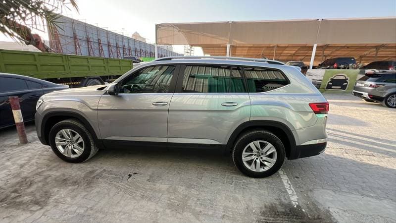 2022 Volkswagen Teramont thumbnail 2