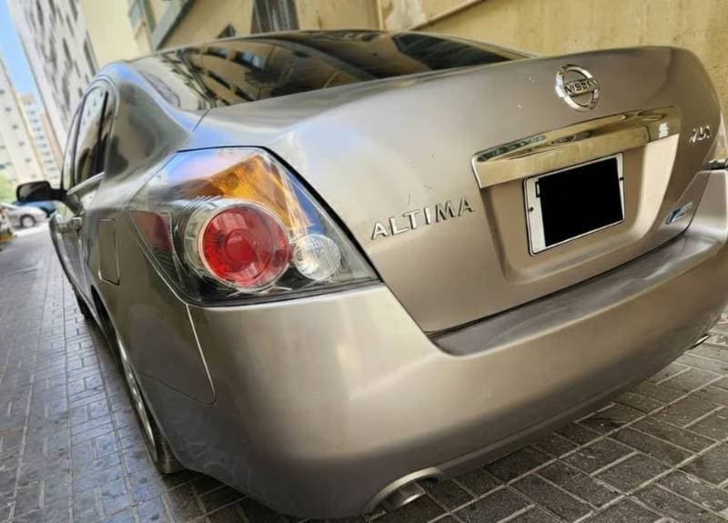 2012 Nissan Altima thumbnail 5
