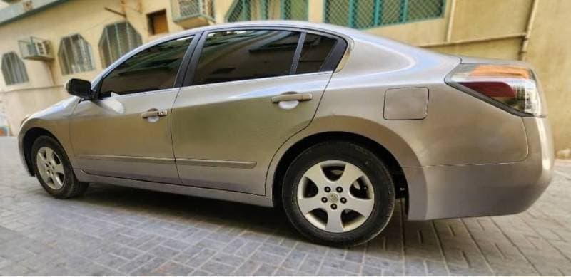 2012 Nissan Altima thumbnail 3