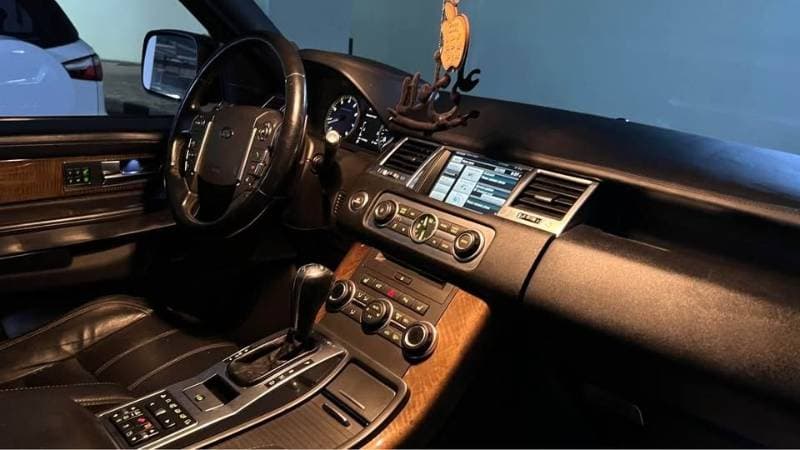 2012 Land Rover Range Rover Sport thumbnail 2