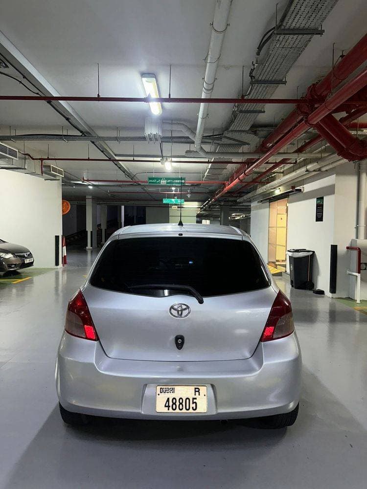 2008 Toyota Yaris Hatchback thumbnail 4