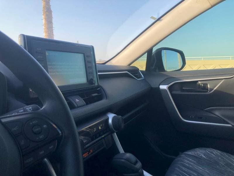 2019 Toyota Rav4 thumbnail 4