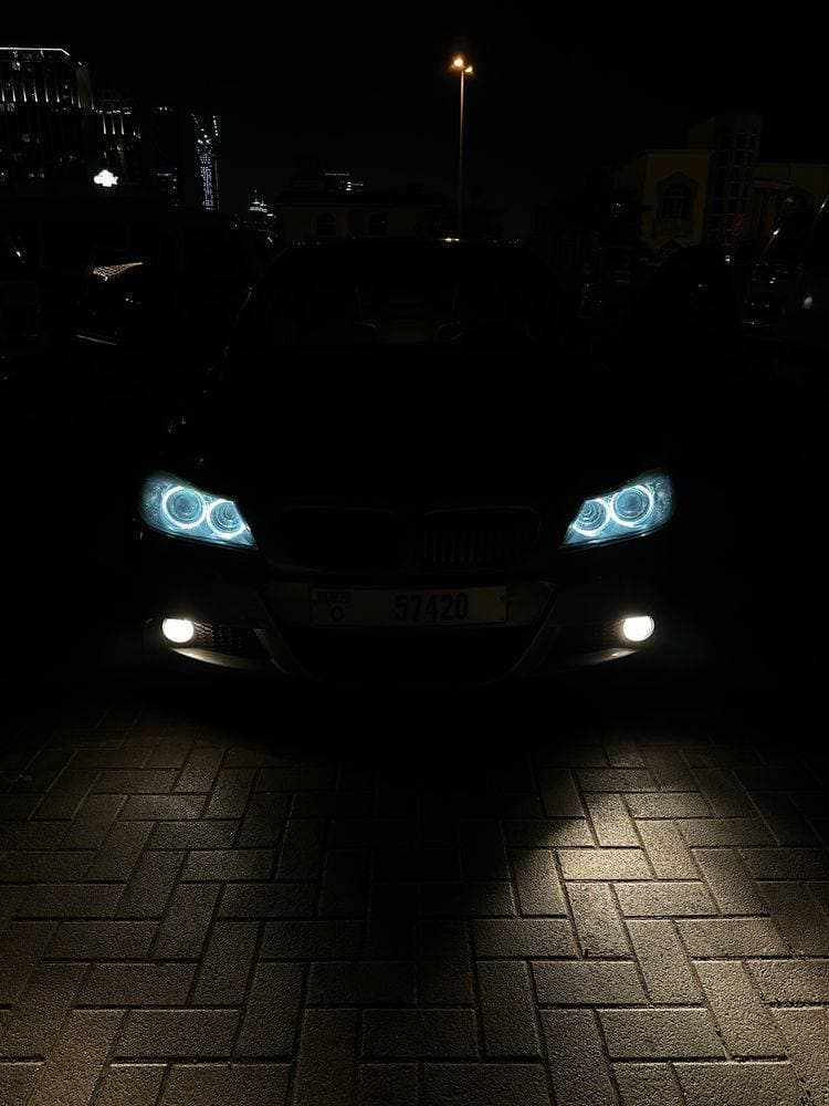 2011 BMW 3 Series Sedan thumbnail 3