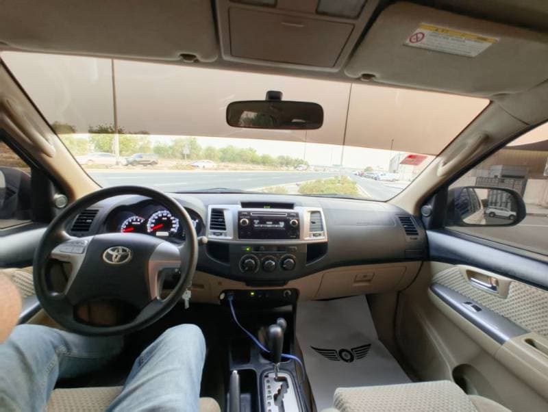 2015 Toyota Fortuner thumbnail 4