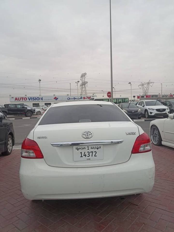 2007 Toyota Yaris Sedan thumbnail 3