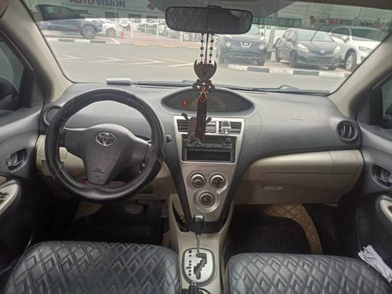 2007 Toyota Yaris Sedan thumbnail 5