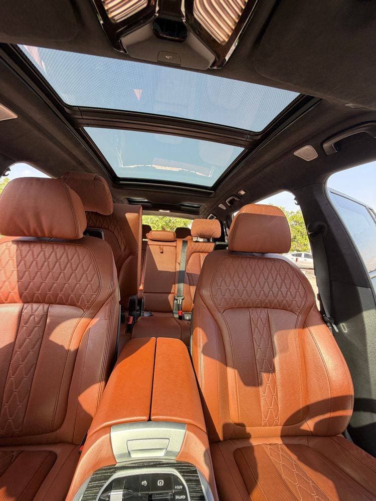 2022 BMW X7 thumbnail 2