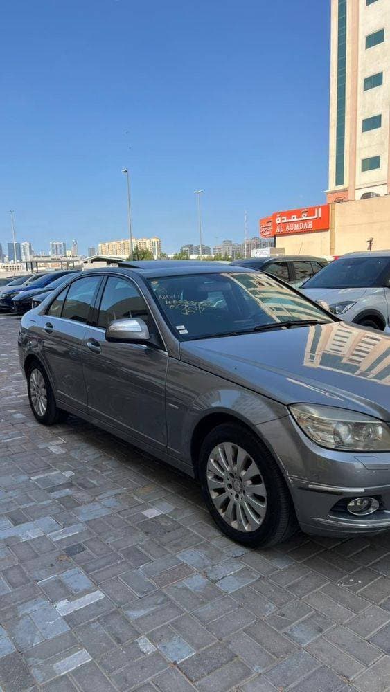 2008 Mercedes-Benz C-Class thumbnail 4