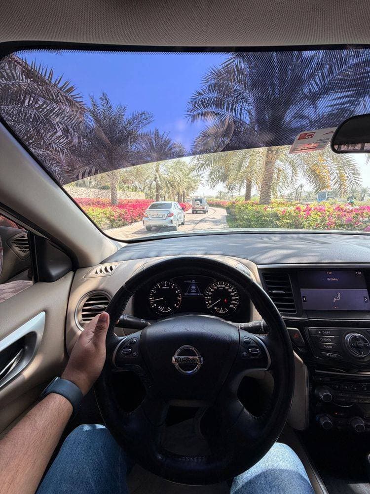 2019 Nissan Pathfinder thumbnail 4