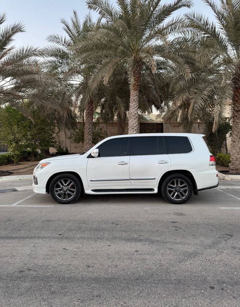 2015 Lexus LX 570