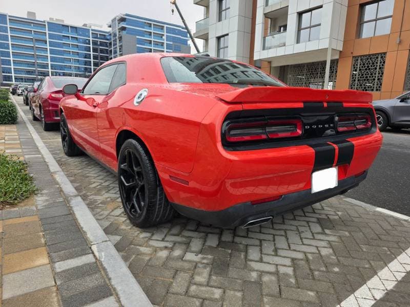 2019 Dodge Challenger thumbnail 3