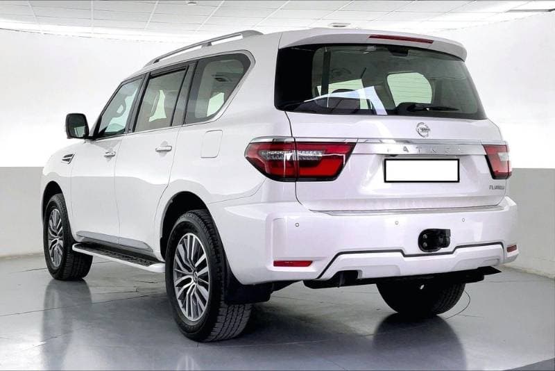 2021 Nissan Patrol thumbnail 2