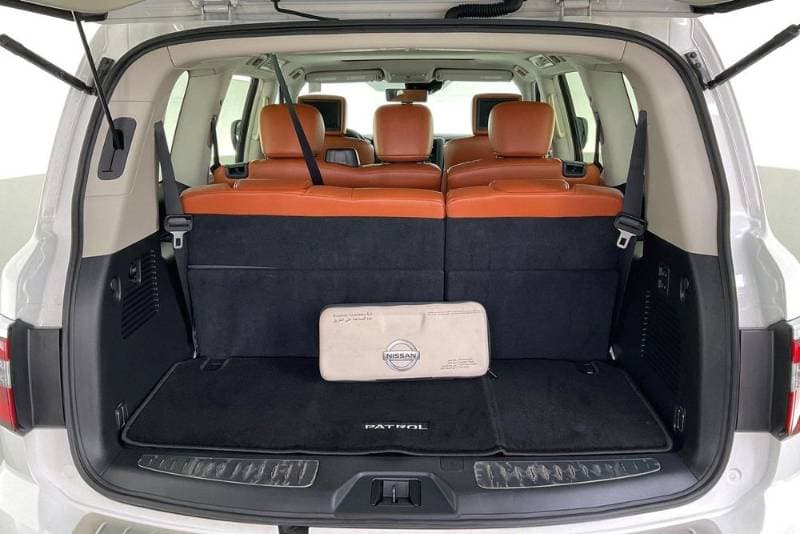 2021 Nissan Patrol thumbnail 4