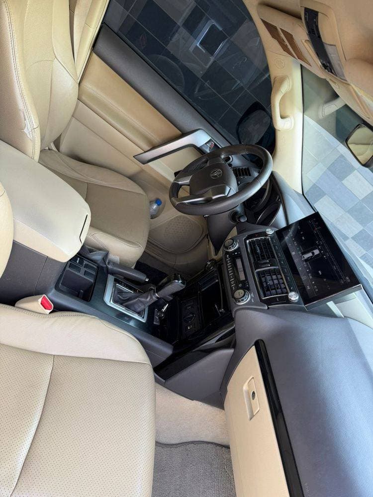 2014 Toyota Land Cruiser Prado thumbnail 5