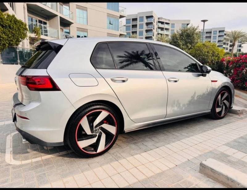 2024 Volkswagen Golf thumbnail 2