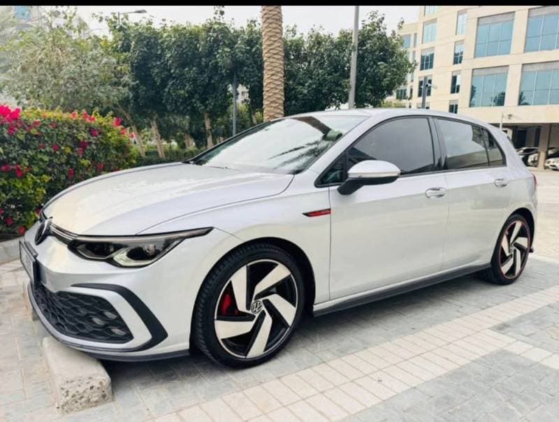 2024 Volkswagen Golf thumbnail 3