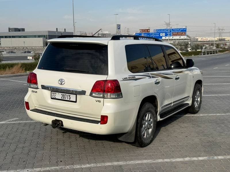 2009 Toyota Land Cruiser thumbnail 4