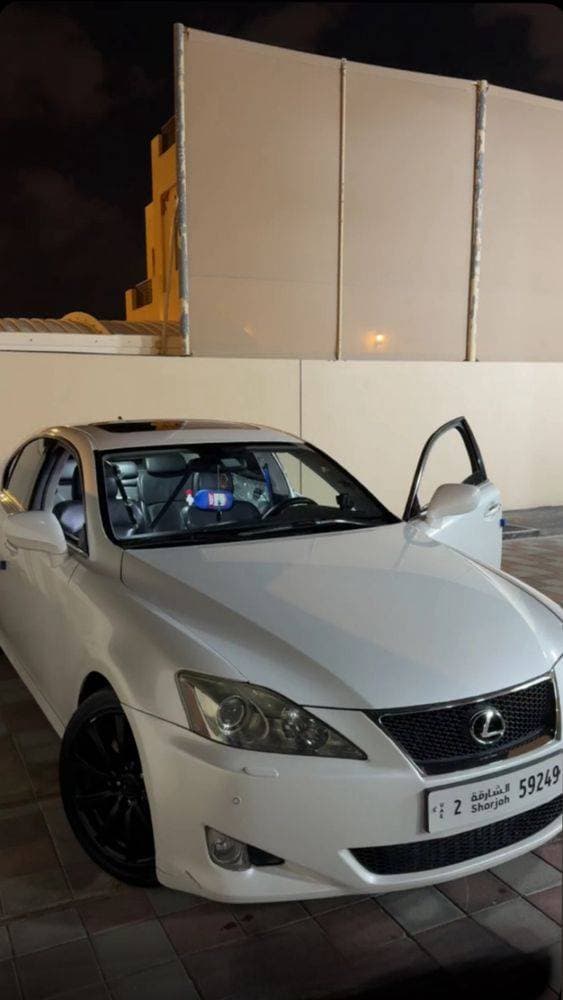 2008 Lexus IS250 thumbnail 3