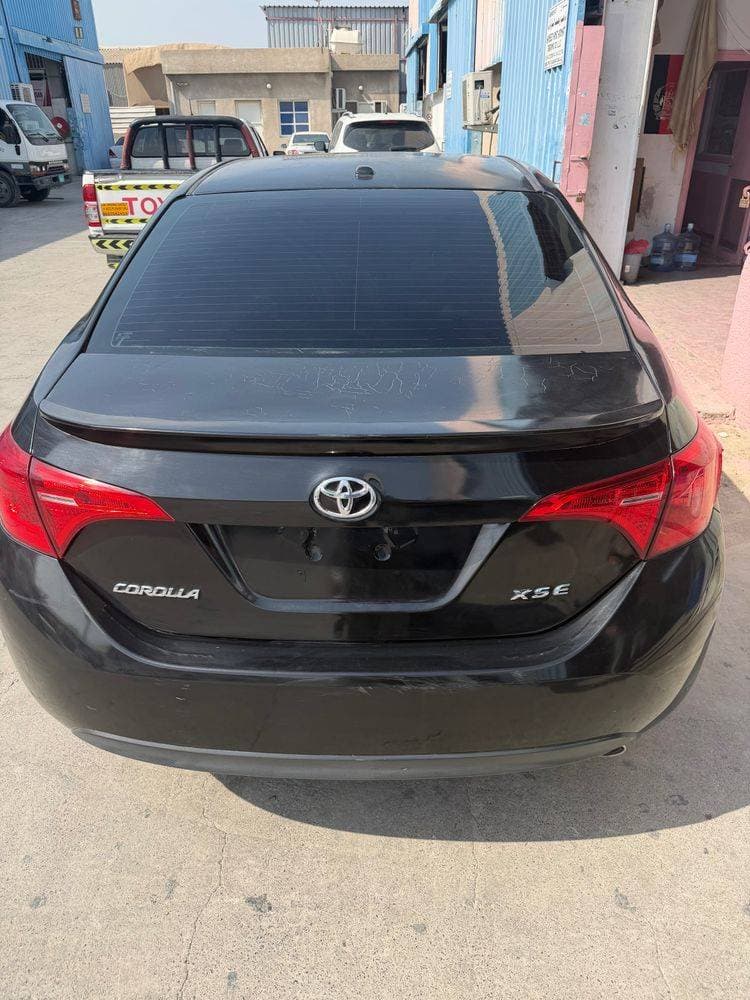2019 Toyota Corolla thumbnail 3